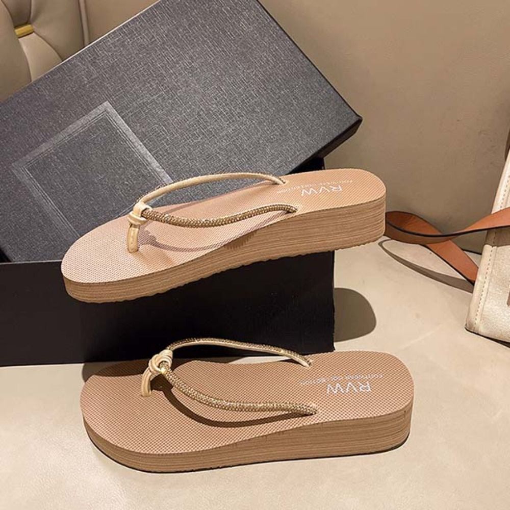 Fashion PVC Crystal Flip Flops - огляд і ціна Women'S Fashion Sandals