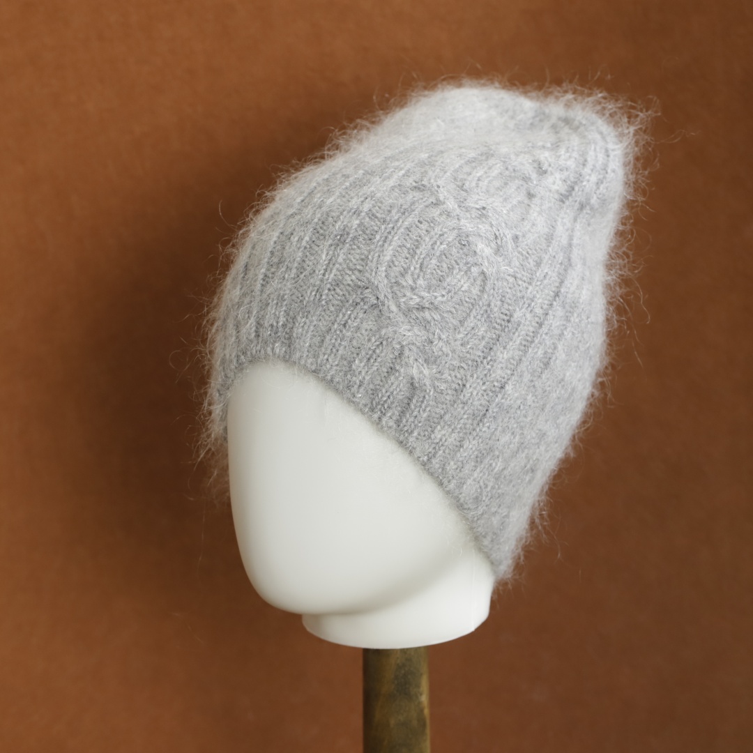 2026 new Y2K Women Winter Hat  - огляд і ціна Women'S Real Y2K Fashion