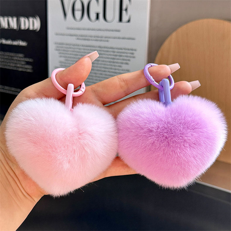 Cute Y2k Fluffy Pompom Keychai - огляд і ціна Women'S Real Y2K Fashion