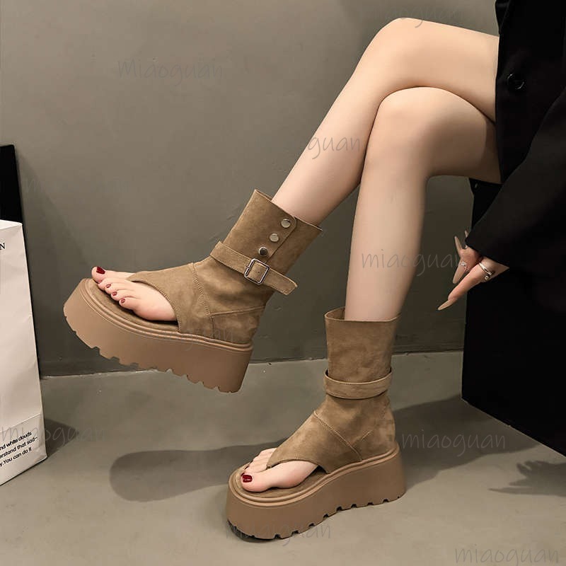 Khaki/Black Fashion Platform B - огляд і ціна Women'S Fashion Trends Spring 2026