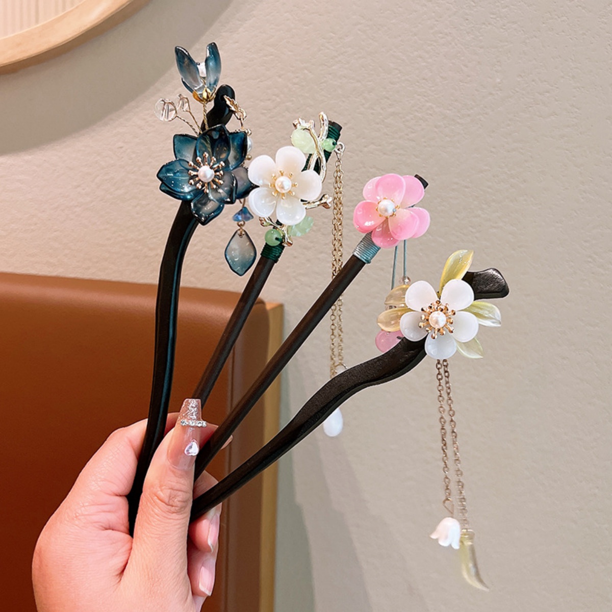 Exquisite Flower Tassel Wooden - огляд і ціна Women Fashion Hub