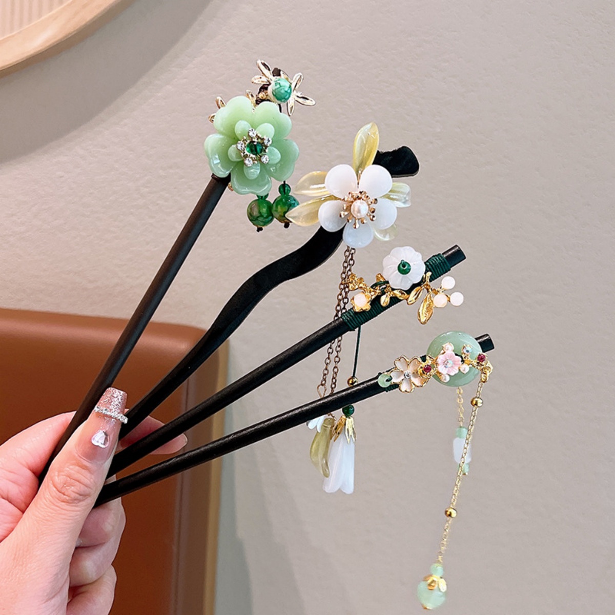 Exquisite Flower Tassel Wooden - огляд і ціна Women Fashion Hub